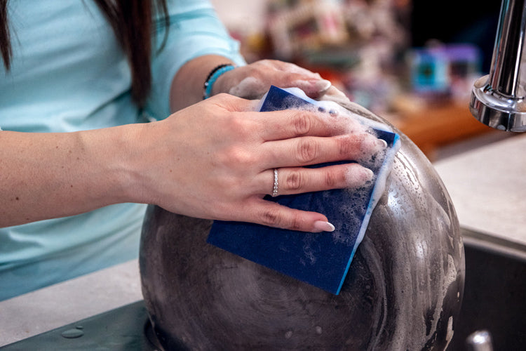 The Original Maverik Scrubbing Pad - 3 Pack -9pcs